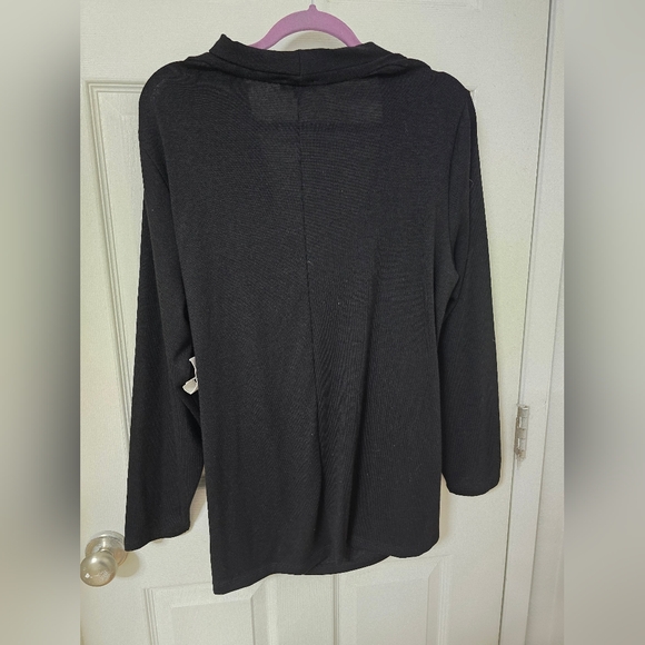 1.STATE Cross Front Knit Top Long Sleeve Black Womens Size 2X - Picture 3 of 3
